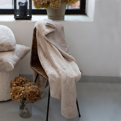 Plaid in eco pelliccia Maryplaid Tinta unita Corda ROMA